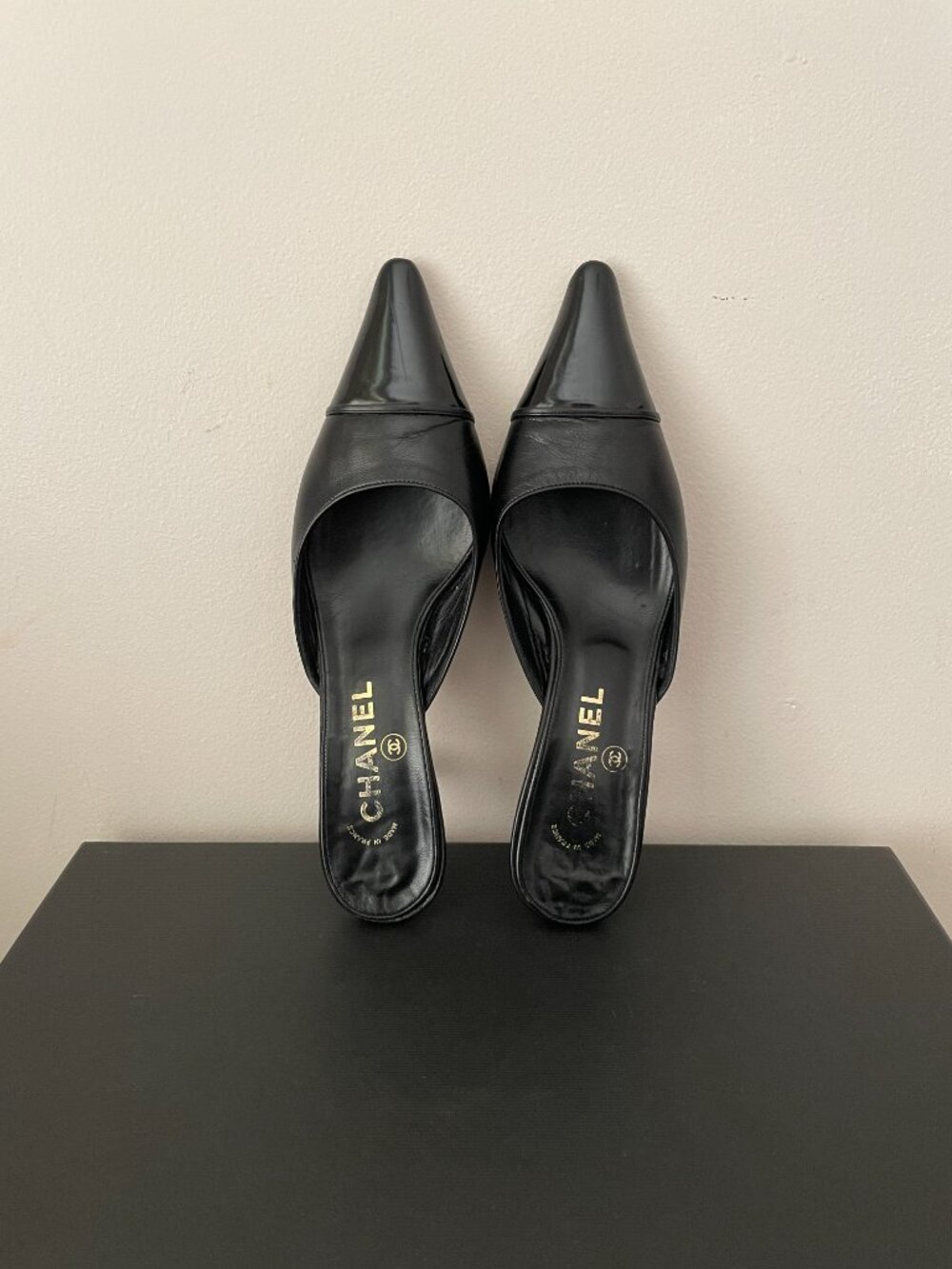 CHANEL Leather Kitten Heels Slip On - Picture 5 of 16